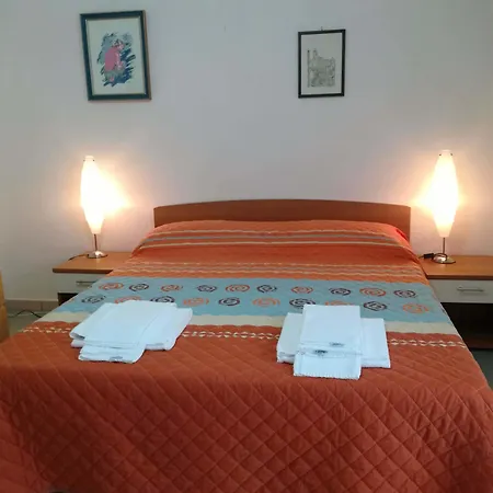 Le Sorbole Bed & Breakfast