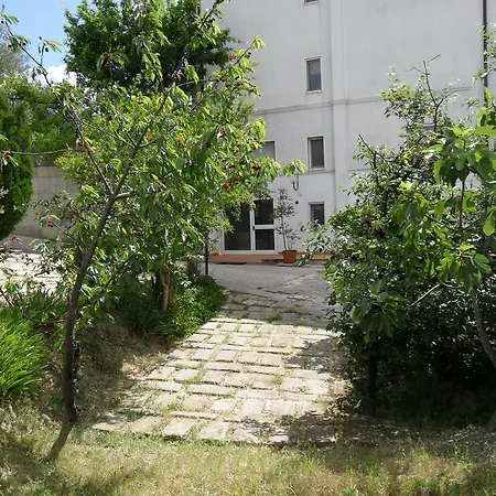 Le Sorbole Bed & Breakfast