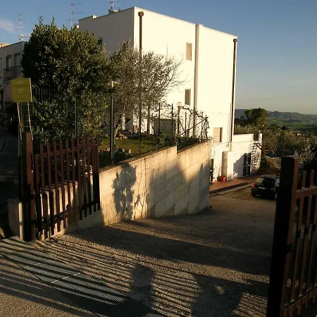 Le Sorbole Bed & Breakfast