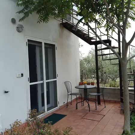 Le Sorbole Bed & Breakfast